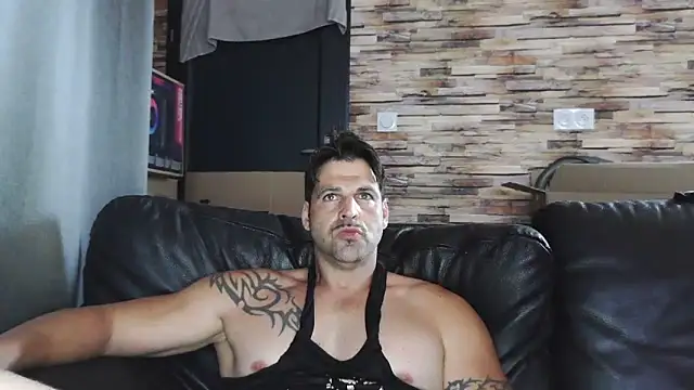 XxBigboybandxX online show from 06-15-26, 12:18