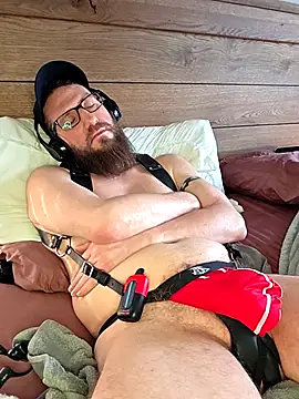 Snapshot of Icebearsticlese chatting on 02-09-26, 03:05 Icebearsticlese online show from 02-09-26, 03:05