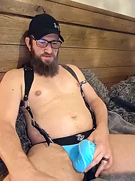 Snapshot of Icebearsticlese chatting on 02-22-26, 05:30 Icebearsticlese online show from 02-22-26, 05:30