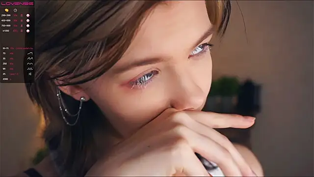 Snapshot of EngelAlman chatting on 01-24-25, 07:19 EngelAlman online show from 01-24-25, 07:19