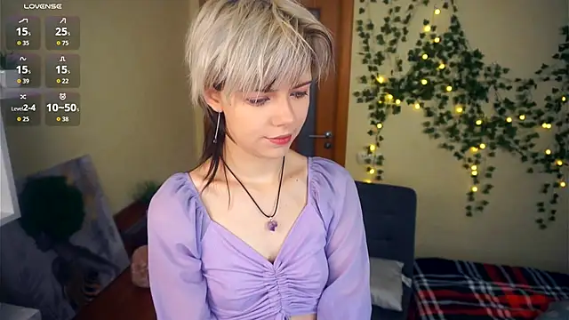 Snapshot of EngelAlman chatting on 09-09-25, 05:29 EngelAlman online show from 09-09-25, 05:29