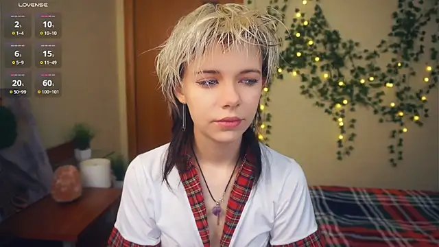 Snapshot of EngelAlman chatting on 09-16-25, 06:14 EngelAlman online show from 09-16-25, 06:14