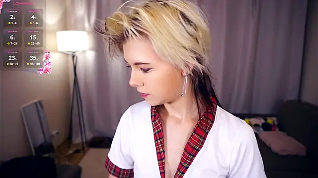 Snapshot of EngelAlman chatting on 10-02-25, 06:09 EngelAlman online show from 10-02-25, 06:09