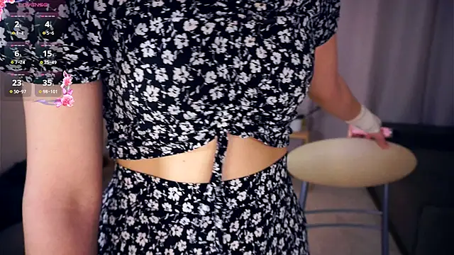 Snapshot of EngelAlman chatting on 10-03-25, 06:10 EngelAlman online show from 10-03-25, 06:10