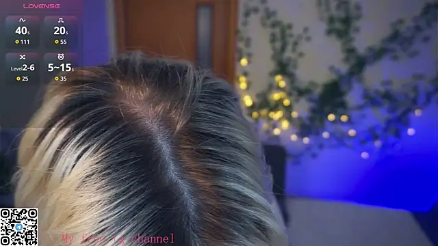 Snapshot of EngelAlman chatting on 11-26-25, 07:42 EngelAlman online show from 11-26-25, 07:42