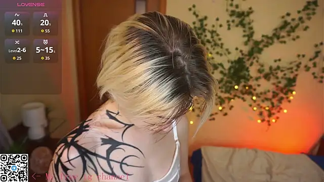 Snapshot of EngelAlman chatting on 12-02-25, 06:19 EngelAlman online show from 12-02-25, 06:19