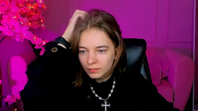 TinaDavil online show from 12-18-24, 02:06