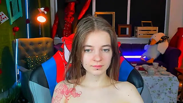 TinaDavil online show from 03-18-25, 12:14