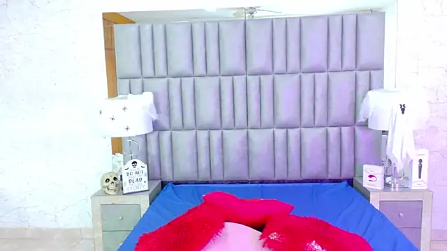 ZoehRoux online show from 10-11-25, 04:01