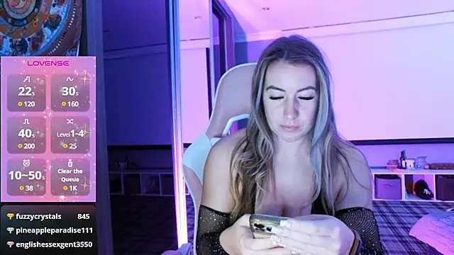 Daisydelicious online show from 03-18-25, 08:36