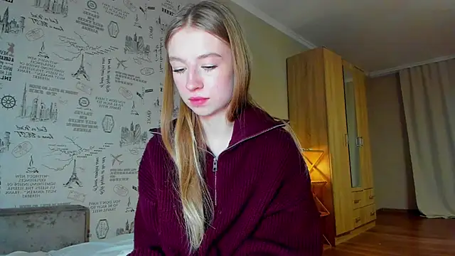 minidivaa  online show from 12-20-25, 09:22