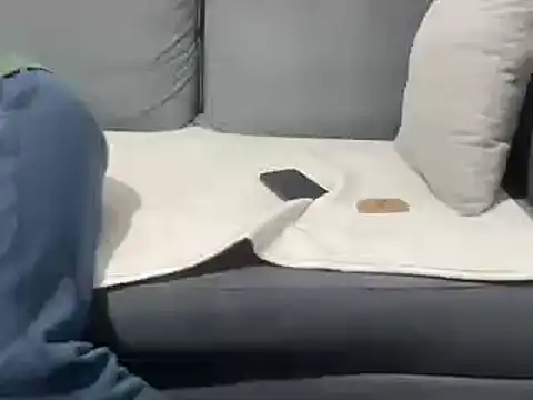 Snapshot of 4small4inchlol chatting on 03-22-25, 12:17 4small4inchlol online show from 03-22-25, 12:17