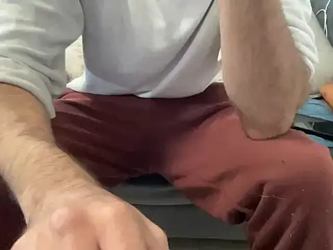 Snapshot of 4small4inchlol chatting on 11-17-25, 10:32 4small4inchlol online show from 11-17-25, 10:32