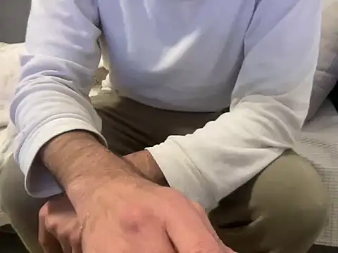 Snapshot of 4small4inchlol chatting on 03-10-26, 08:36 4small4inchlol online show from 03-10-26, 08:36