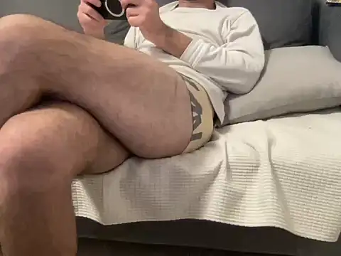 4small4inchlol online show from 03-26-26, 07:52