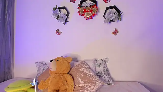 Snapshot of samara_jonness chatting on 12-27-24, 11:21 samara jonness online show from 12-27-24, 11:21