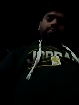 Snapshot of Bullgardenrnc123 chatting on 11-21-25, 02:05 Bullgardenrnc123 online show from 11-21-25, 02:05