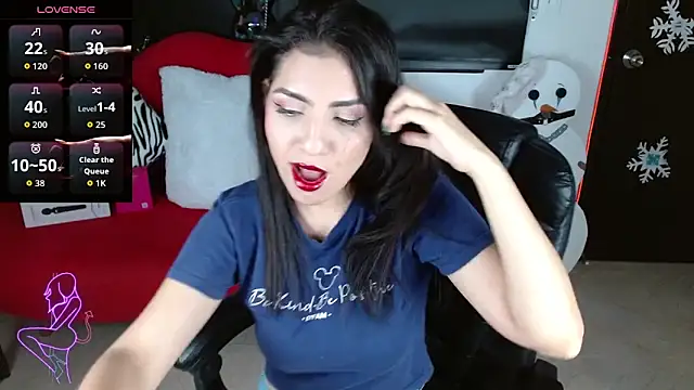 Carolaine69  online show from 12-17-25, 01:39