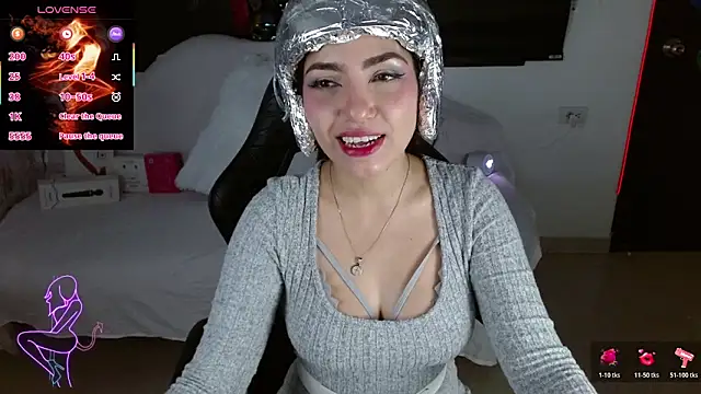 Carolaine69  online show from 06-06-26, 02:11
