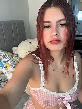 Snapshot of Isa_smeraldy chatting on 02-07-26, 02:54 Isa smeraldy online show from 02-07-26, 02:54