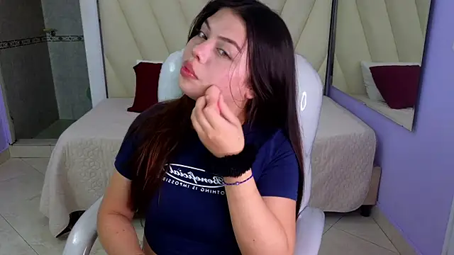Snapshot of Sexy_paradise18_ chatting on 01-10-25, 08:29 Sexy paradise18  online show from 01-10-25, 08:29