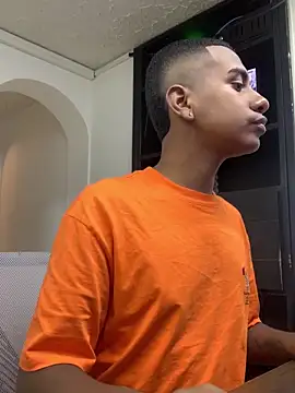 Snapshot of PatrickWest chatting on 12-07-24, 06:37 PatrickWest online show from 12-07-24, 06:37