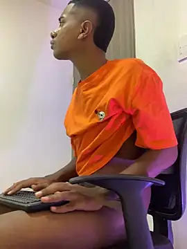 Snapshot of PatrickWest chatting on 12-07-24, 09:44 PatrickWest online show from 12-07-24, 09:44