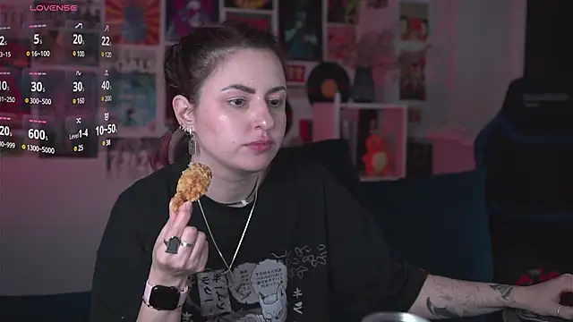 Snapshot of Lana__May chatting on 02-15-25, 05:39 Lana  May online show from 02-15-25, 05:39