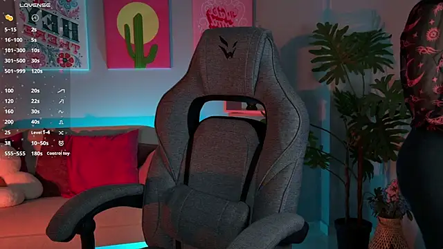 Lana  May online show from 11-14-25, 09:30