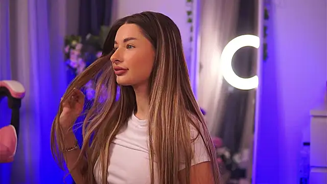 AvaShayy online show from 02-03-25, 10:21