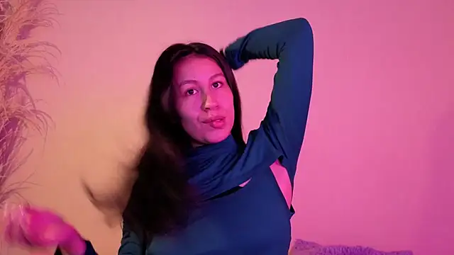 Snapshot of EmiGomez_ chatting on 09-27-25, 01:27 EmiGomez  online show from 09-27-25, 01:27