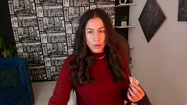 EmiGomez  online show from 11-27-25, 12:40