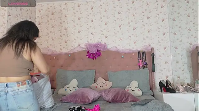 AvrillThomas online show from 01-09-25, 12:41