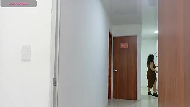 AvrillThomas online show from 01-11-25, 11:34