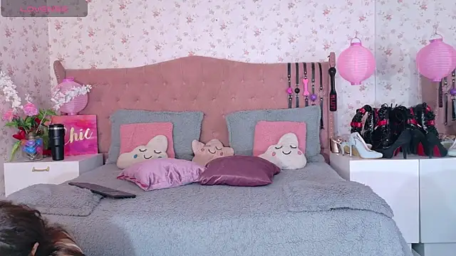 AvrillThomas online show from 03-20-25, 02:42