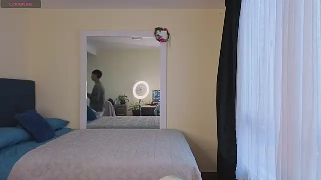 Snapshot of cameron_cum chatting on 12-03-25, 11:08 cameron cum online show from 12-03-25, 11:08