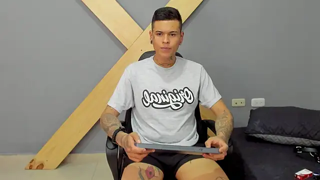 jamesinked  online show from 12-27-24, 06:42