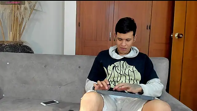 jamesinked  online show from 10-28-25, 01:20