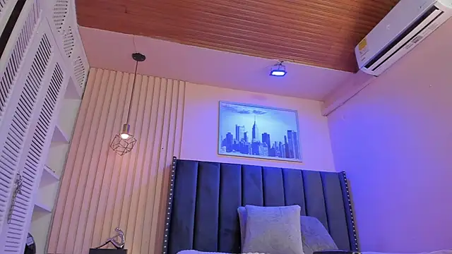 viiolett lee online show from 11-04-25, 10:42