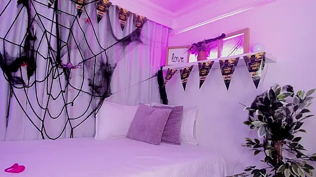 susyy7 online show from 10-30-25, 07:36