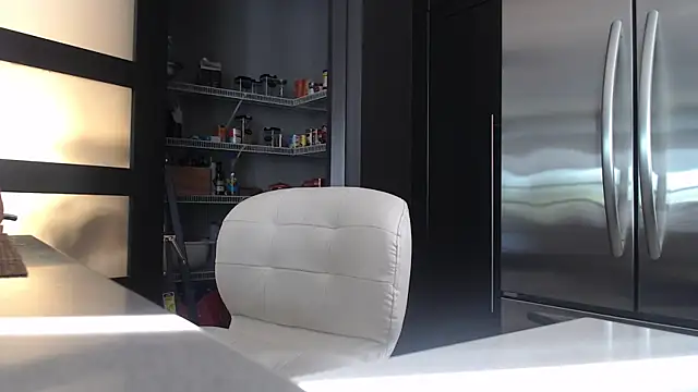 Toy-Daddy online show from 10-01-25, 01:17