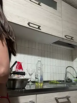 Melody Ds online show from 12-19-24, 02:12