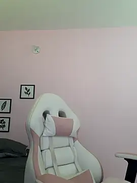 sophie pazz online show from 09-21-25, 08:43