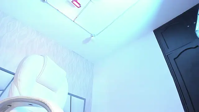 Victoriaa millers online show from 04-06-26, 11:33