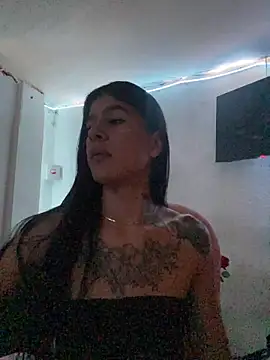 daniigarcia online show from 12-21-25, 07:43