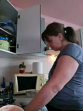 Snapshot of larylary6969 chatting on 12-12-24, 12:22 larylary6969 online show from 12-12-24, 12:22