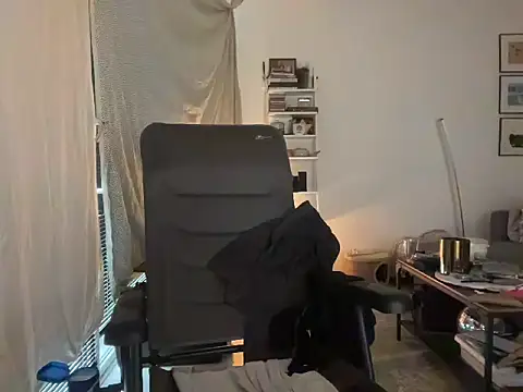 P4RtYBOII92 online show from 12-21-25, 10:33