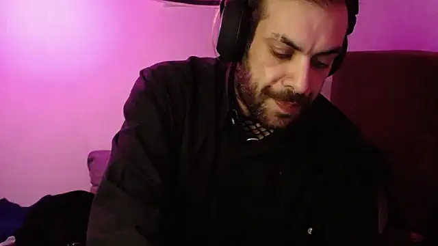 P4RtYBOII92 online show from 03-09-26, 07:18