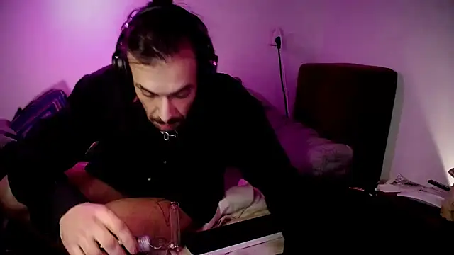 P4RtYBOII92 online show from 03-14-26, 01:55