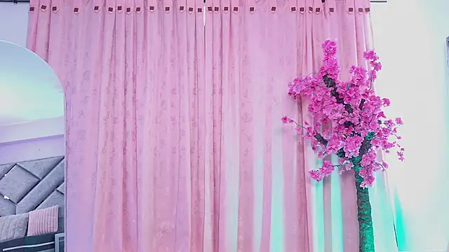 Elith noa online show from 01-08-26, 07:38